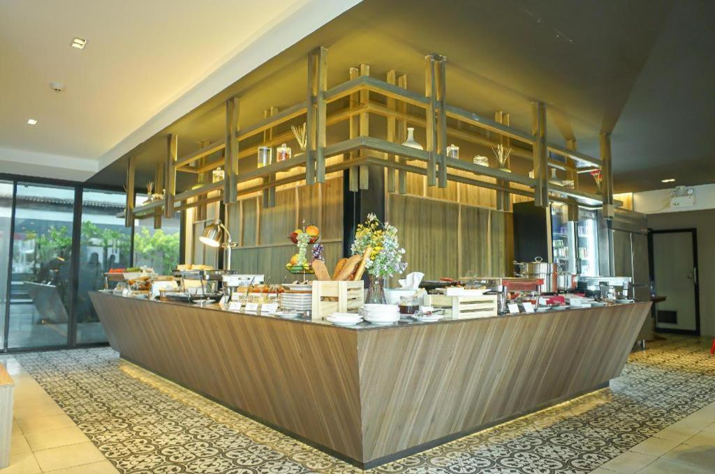 The Iconic Don Mueang Airport Hotel